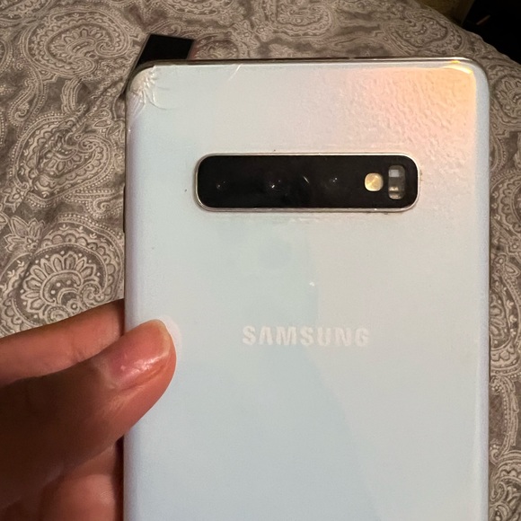 Samsung Galaxy S 10 phone - Picture 6 of 8